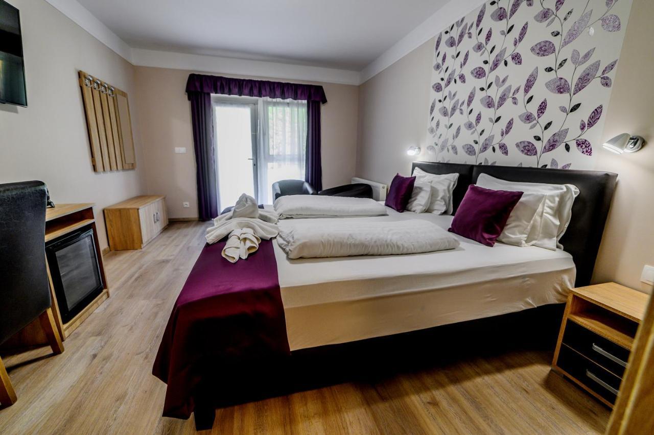 Az Idill Hotel Cserszegtomaj Ngoại thất bức ảnh