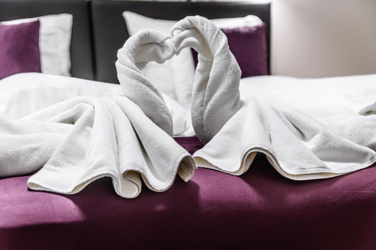 Az Idill Hotel Cserszegtomaj Ngoại thất bức ảnh
